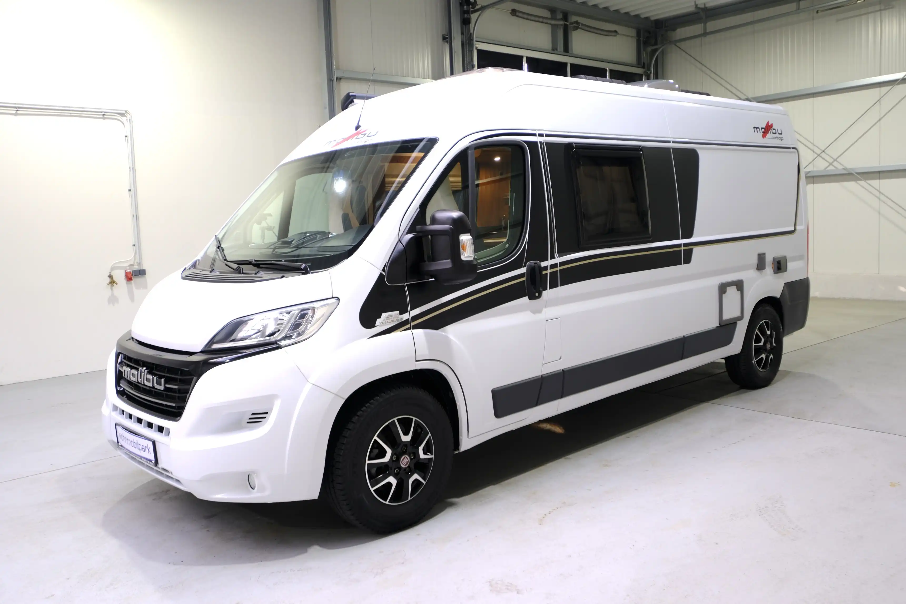 MALIBU Van 600 DB - Ansicht 2